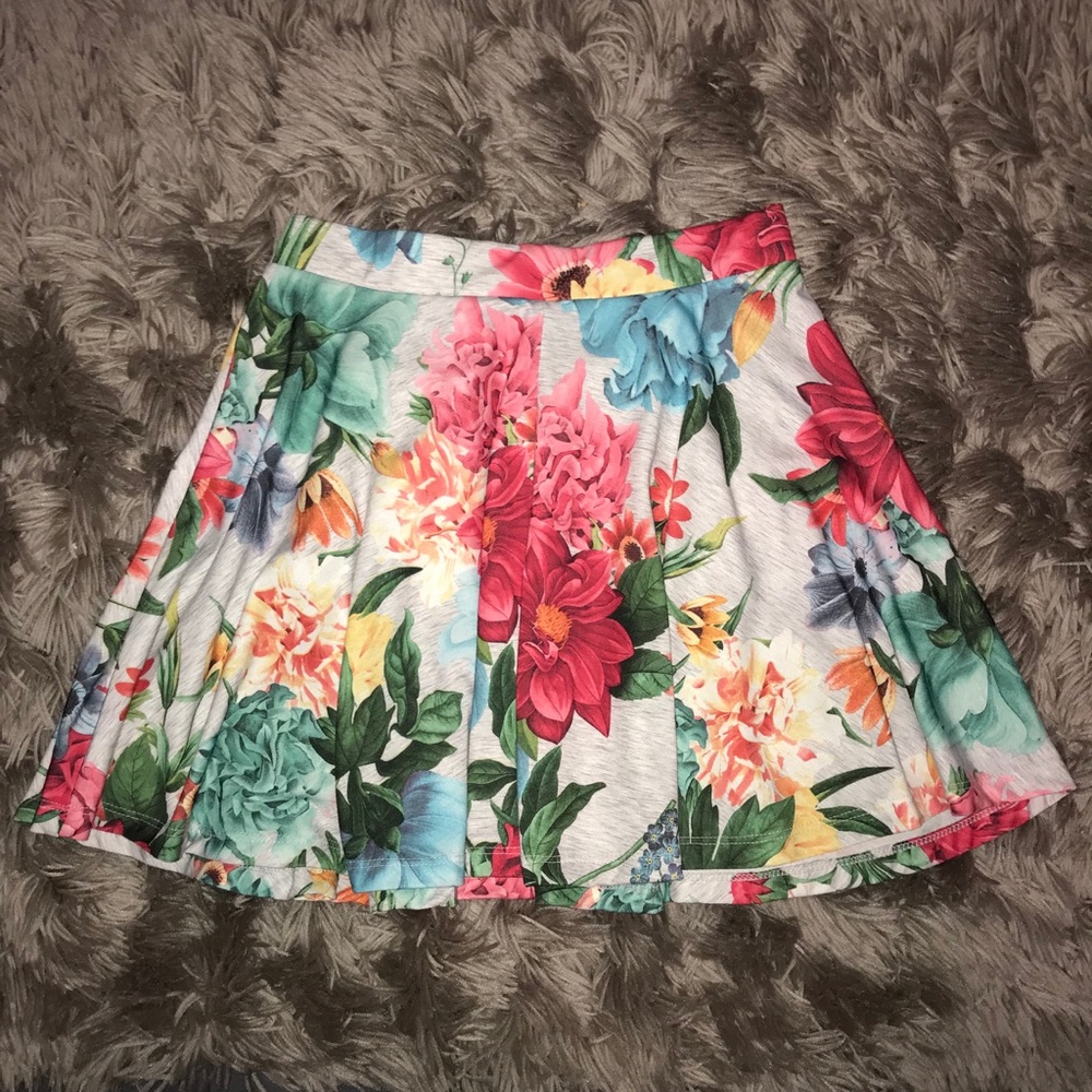 Gray & Flower Print Circle Skirt